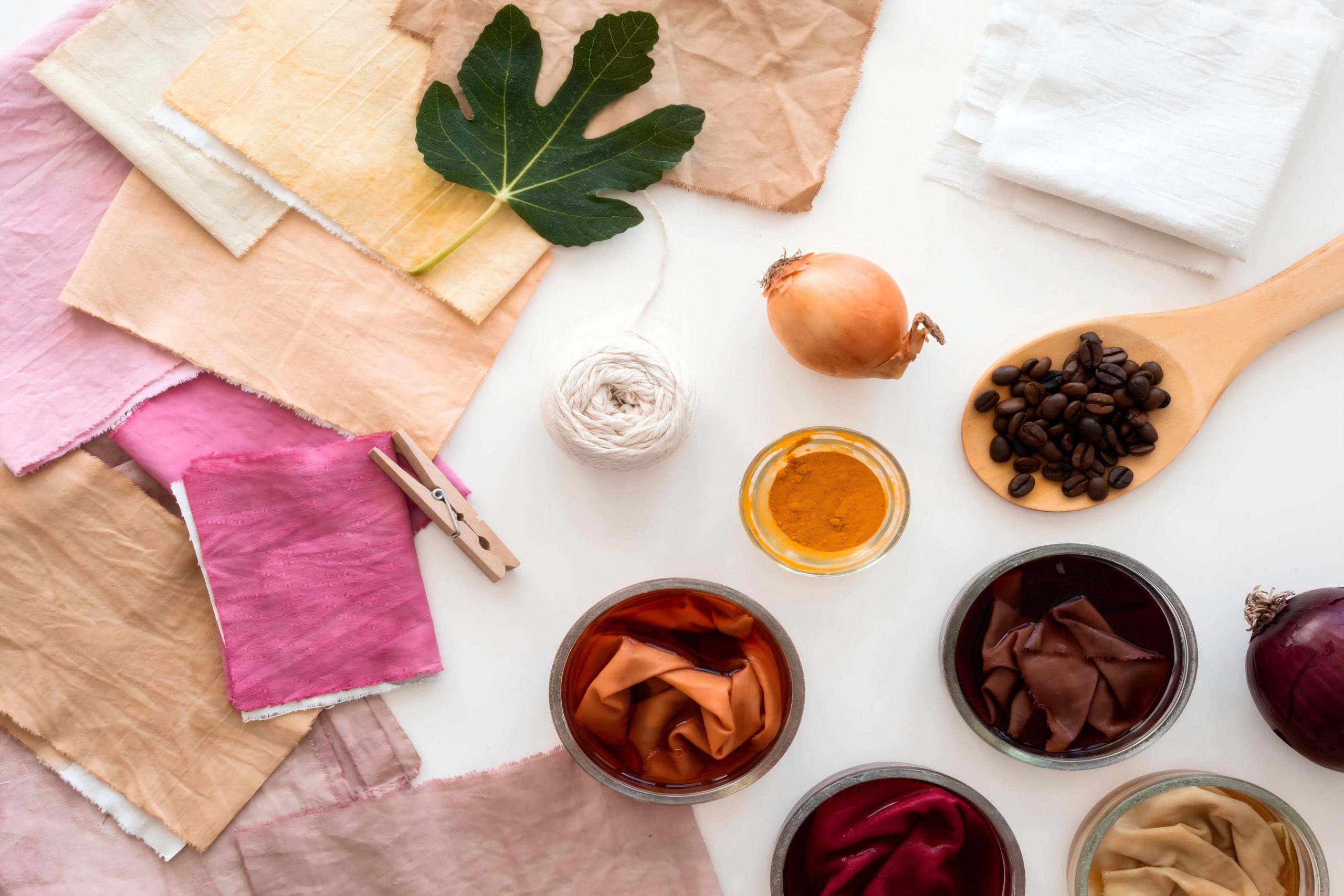 top-view-cloths-made-with-different-natural-pigments-arrangement(1)(1)